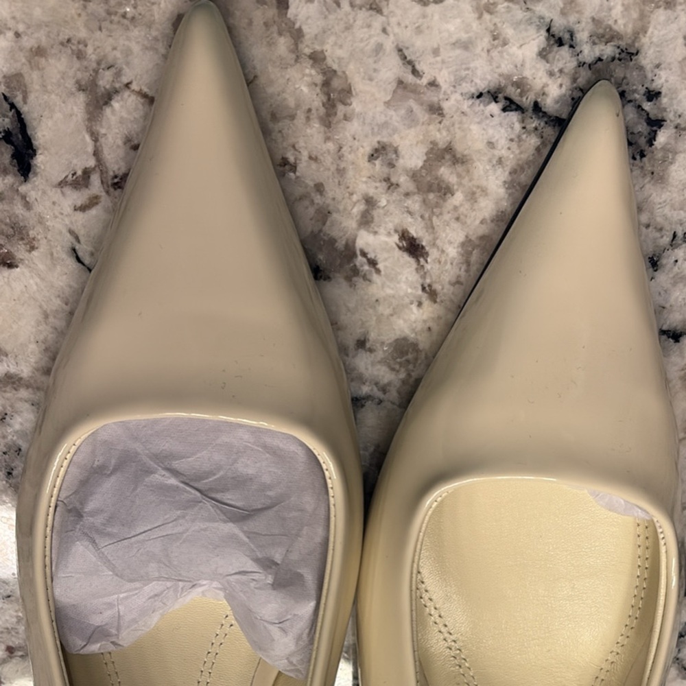 Steve Madden Cream Pointed-Toe Heels